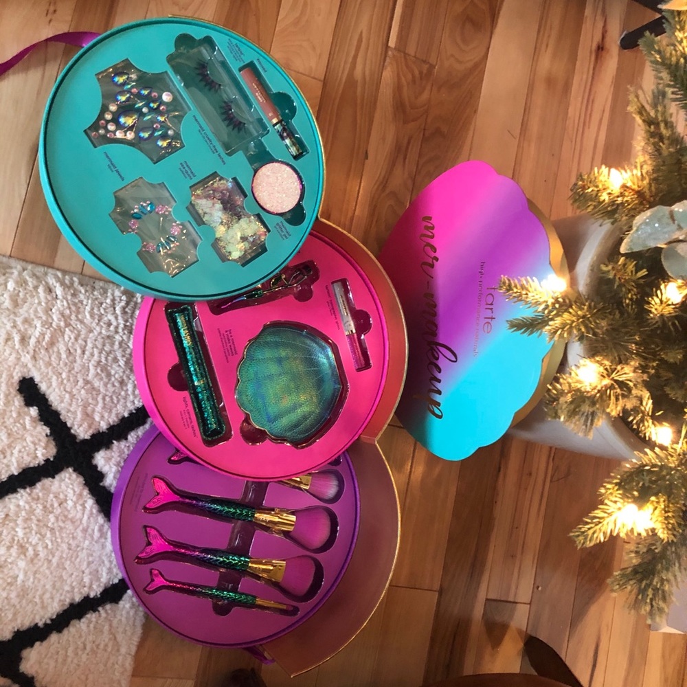 🎄BUNDLE!! Tarte Mermaid Vault Christmas Set🎄